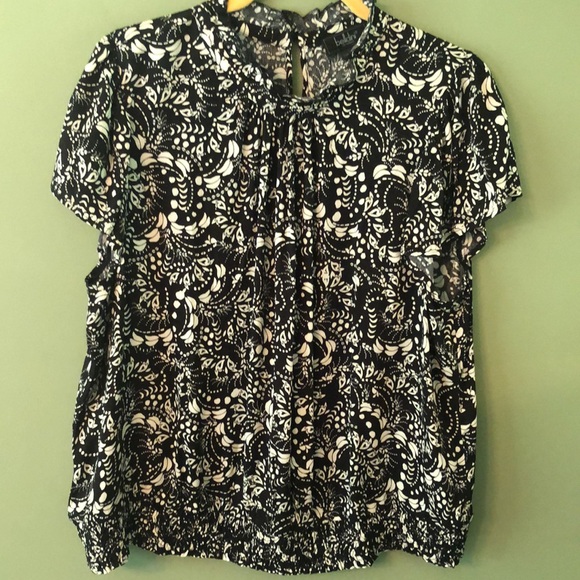 KWOT Belldini plus embellished flutter sleeve top - Picture 2 of 7